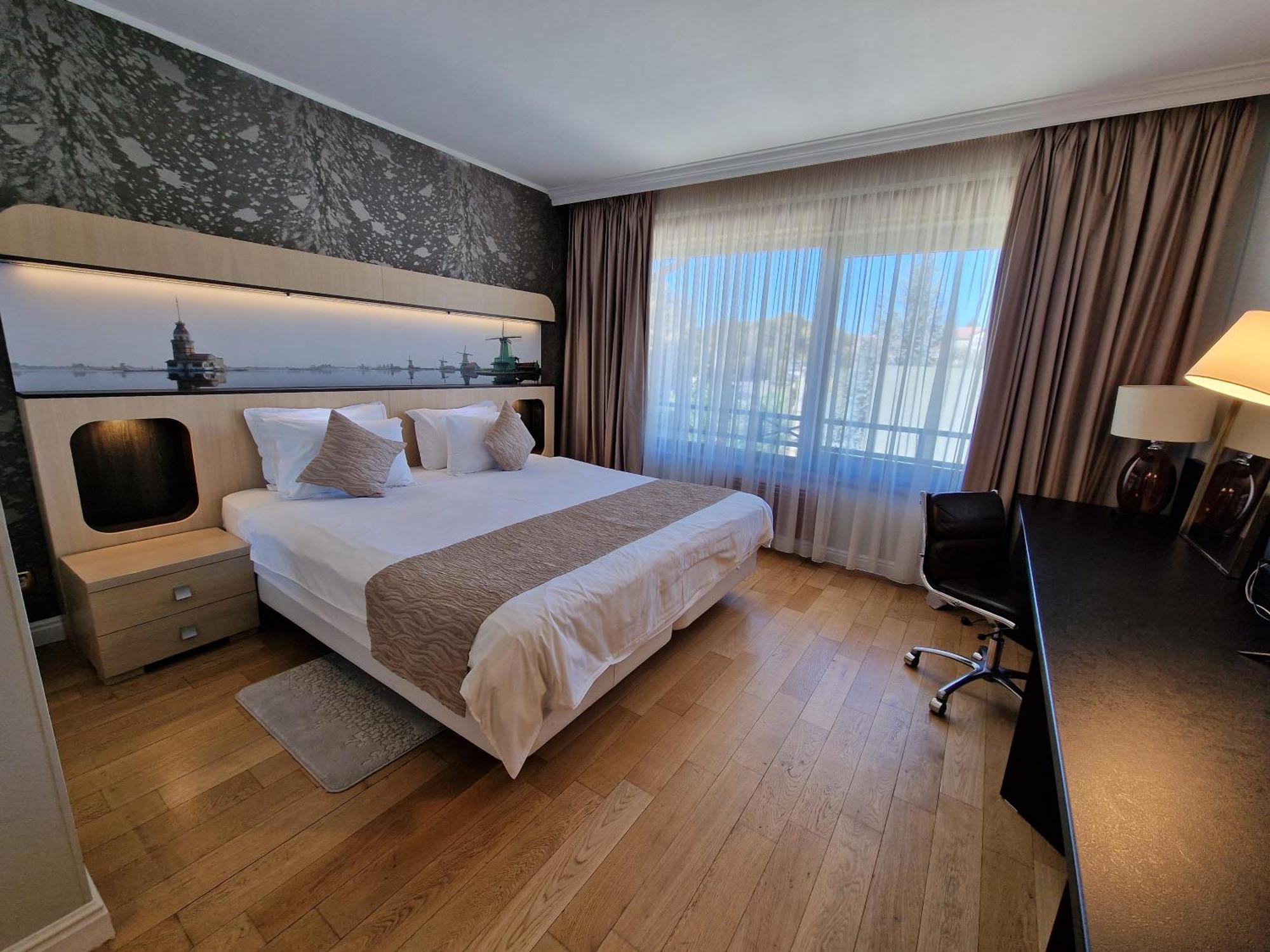 Hotel Sunny Hill Клуж-Напока Экстерьер фото